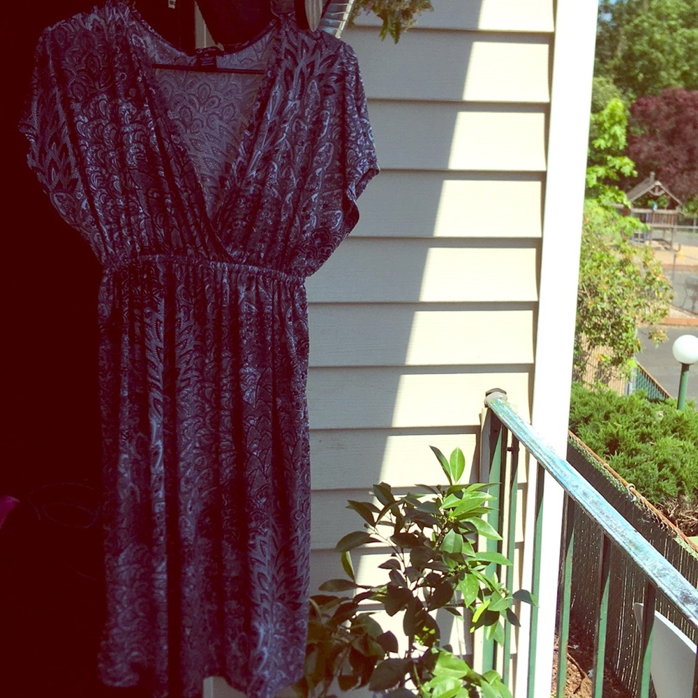 Paisley V-neck summer dress